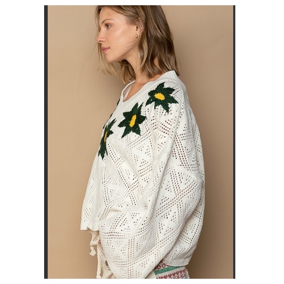 CLEARANCE NOW $28  10 ❤️POL embroidered contrast floral pattern chenille sweater - Picture 3 of 6